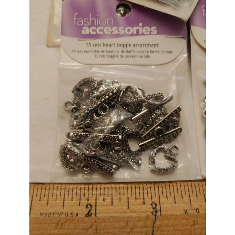 8 pkgs Heart Toggles (15 Sets Per Bag Total 120 Toggles)